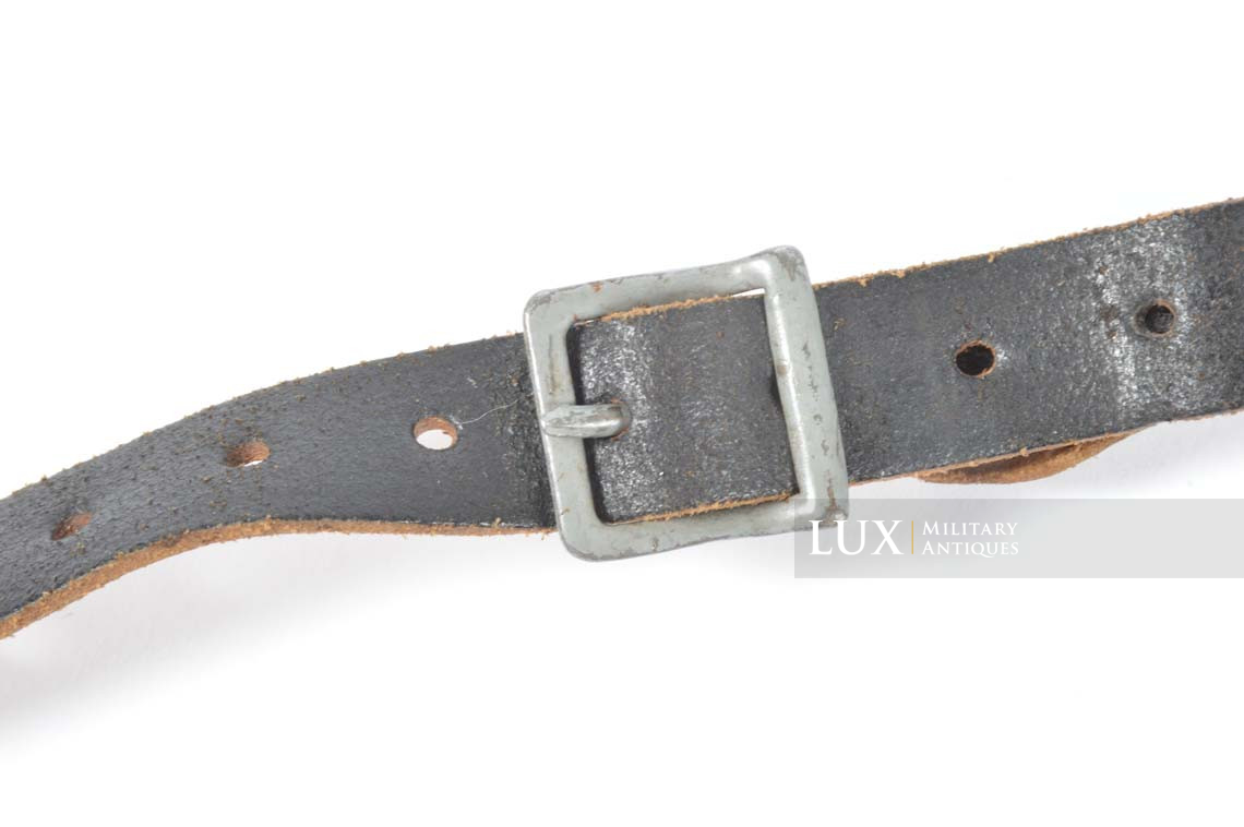 Jugulaire de casque allemand, « G. SCHIELE LOBURG 1942 » - photo 8