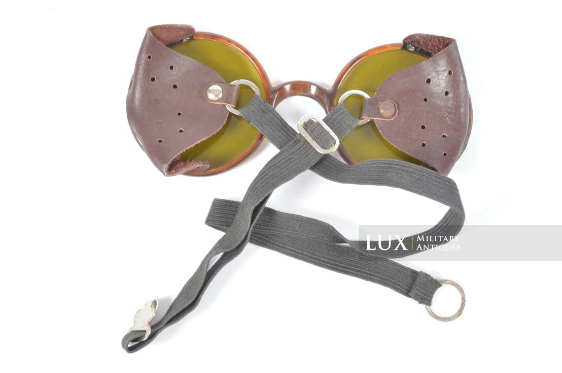 Lunettes solaires allemandes réglementaires « Carl Zeiss / Umbral » - photo 9