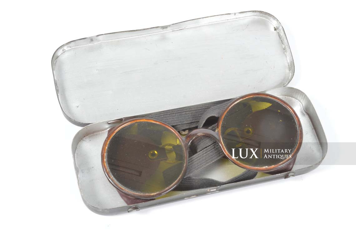 German tropical issued sunglasses boxed - Lux Military Antiques - photo 8