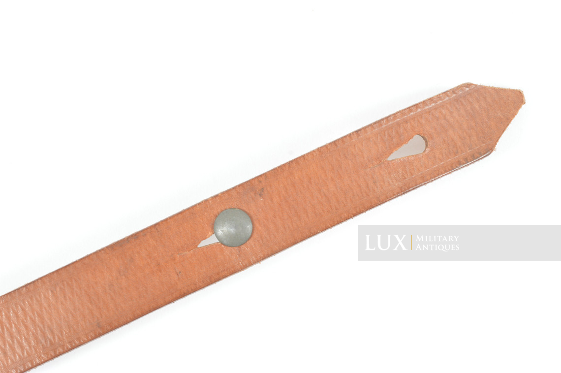 Unissued late-war German MP38/40 natural brown leather sling, « fsx43 » - photo 13