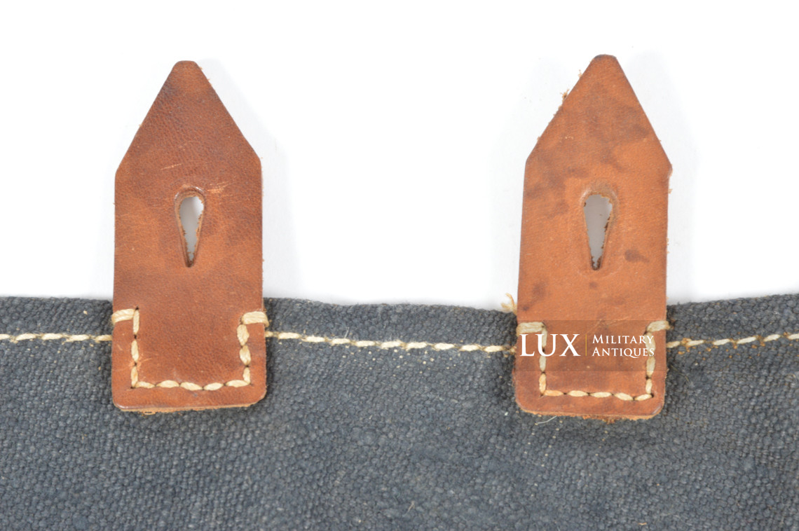 Unissued mid-war German k98 blue canvas receiver cover, « jgh1942 » - photo 10