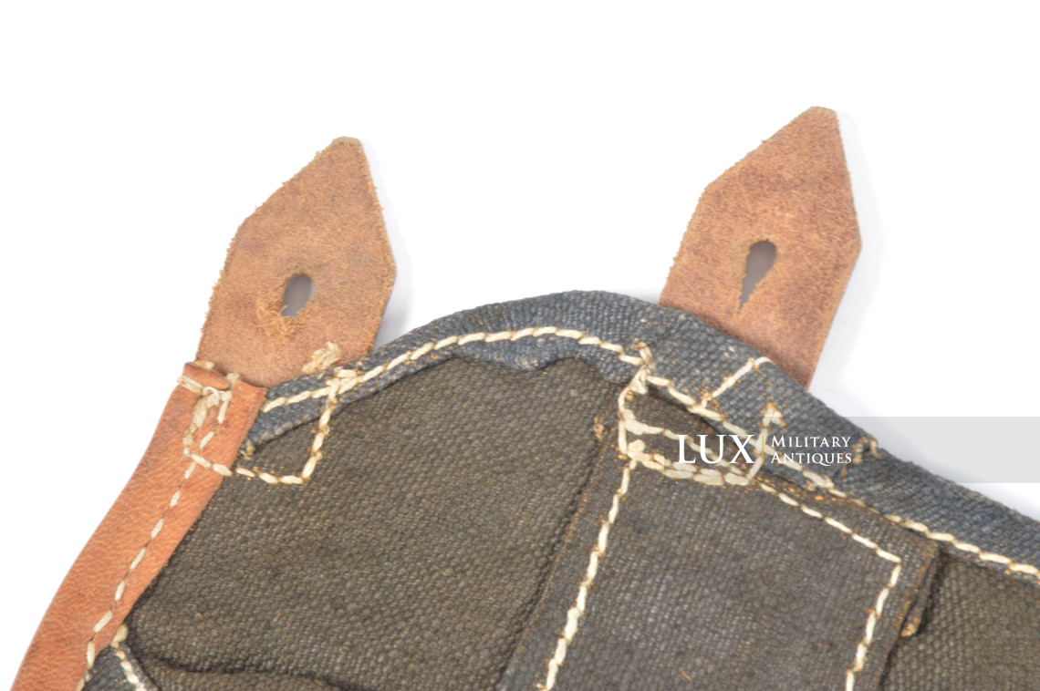 Unissued mid-war German k98 blue canvas receiver cover, « jgh1942 » - photo 14