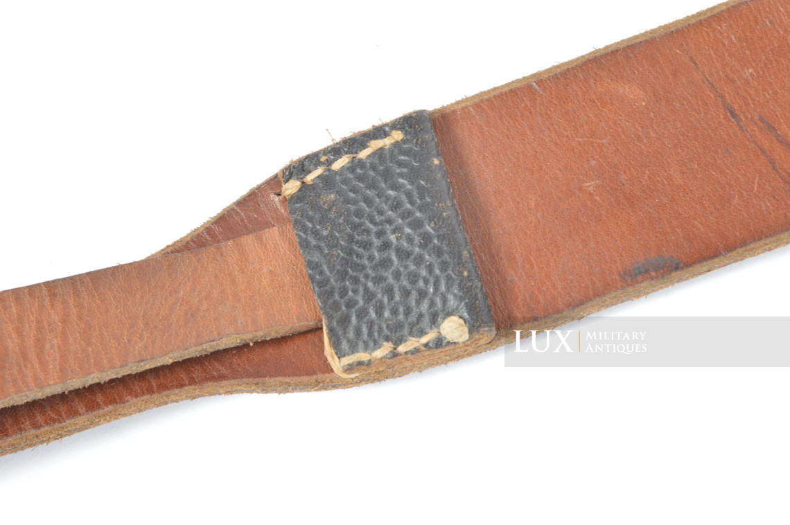 Unissued late-war Heer / Waffen-SS Y-straps, « RME45 » - photo 17