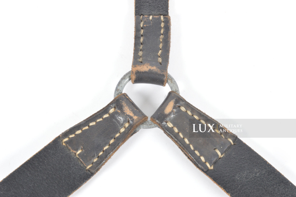 Unissued Late war German Heer / Luftwaffe light Y-straps, « 1943 » - photo 9