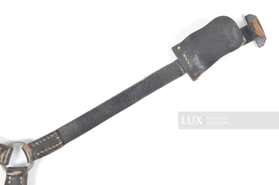 Unissued Late war German Heer / Luftwaffe light Y-straps, « 1943 » - photo 10