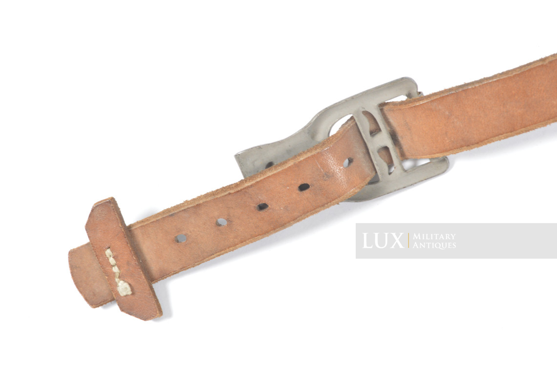 Unissued Late war German Heer / Luftwaffe light Y-straps, « 1943 » - photo 13