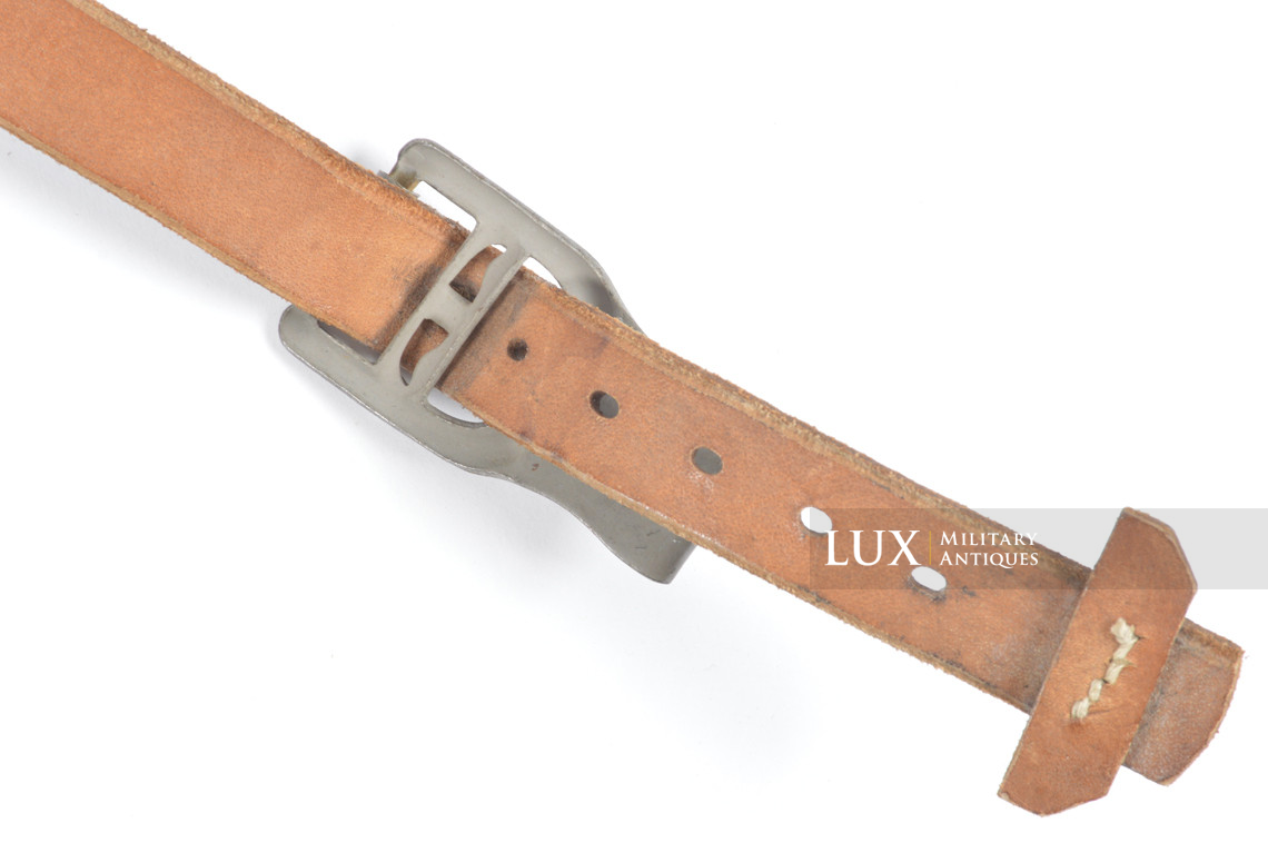 Unissued Late war German Heer / Luftwaffe light Y-straps, « 1943 » - photo 14