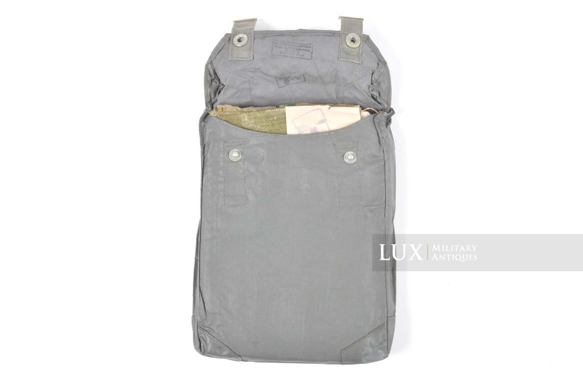 German anti-gas cape & pouch, « gjm43 » - photo 9