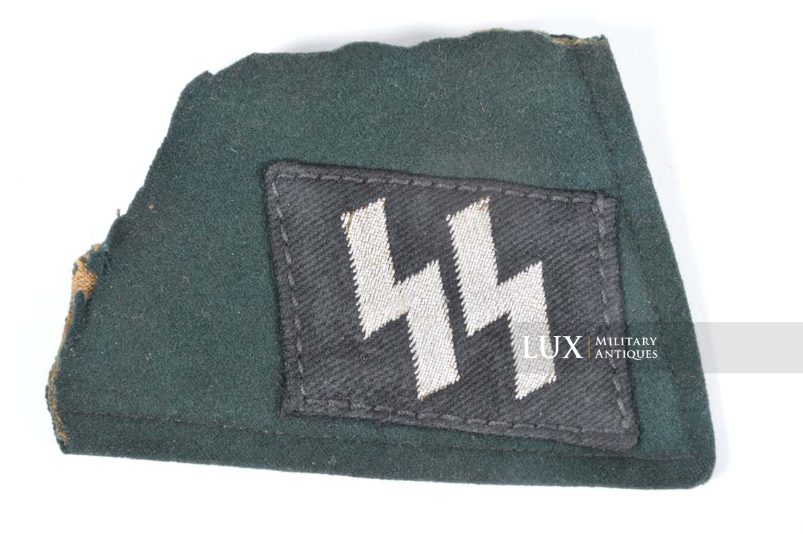 Coin de col Waffen-SS officer en fil d’argent découpé d’une vareuse, « Souvenir d’un GI’s » - photo 4