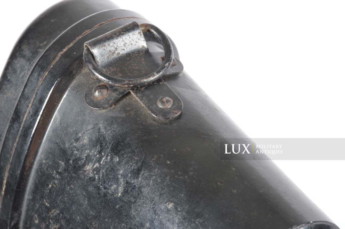 Late-war German 6x30 binocular case in black bakelite - photo 16