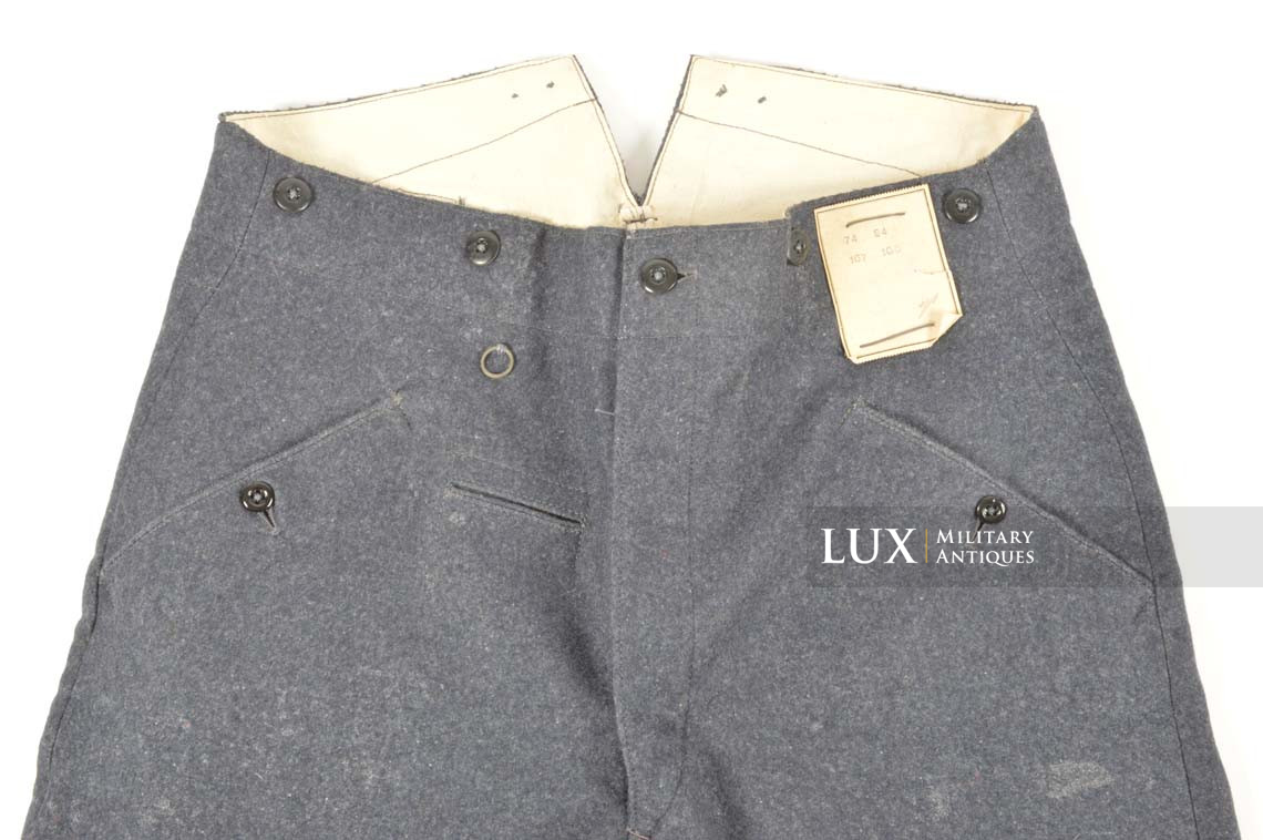 Pantalon M40 Luftwaffe fin de guerre, état neuf, « 1941 » - photo 17