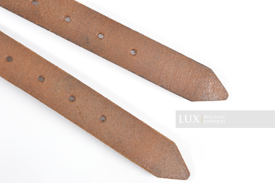 Early unissued German equipment leather strap set, « 1939 » - photo 11