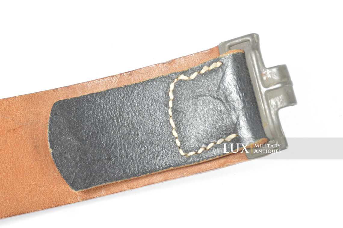 Unissued German late-war leather belt, « RBNr - 1943 » - photo 8