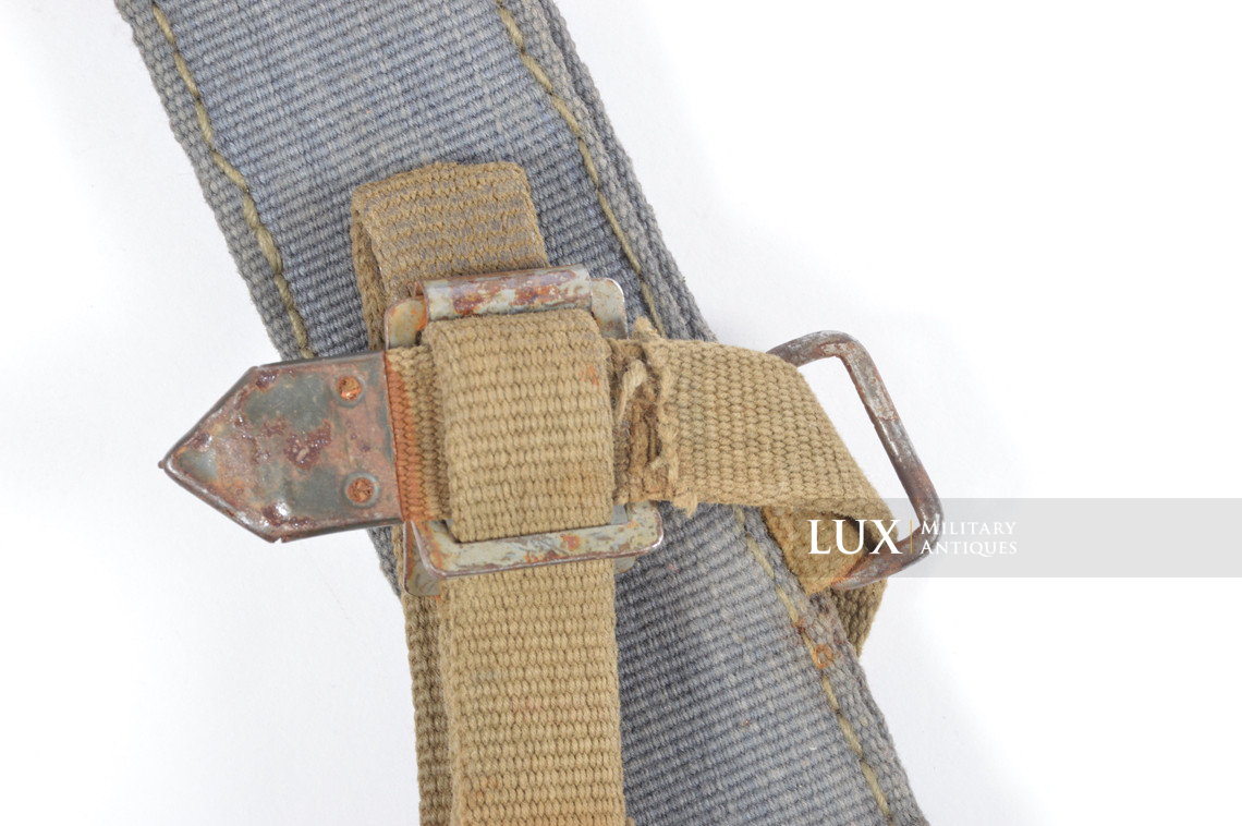 Rare paquetage d'assaut Luftwaffe tropical en web bleu, « Sturmgepack » - photo 10