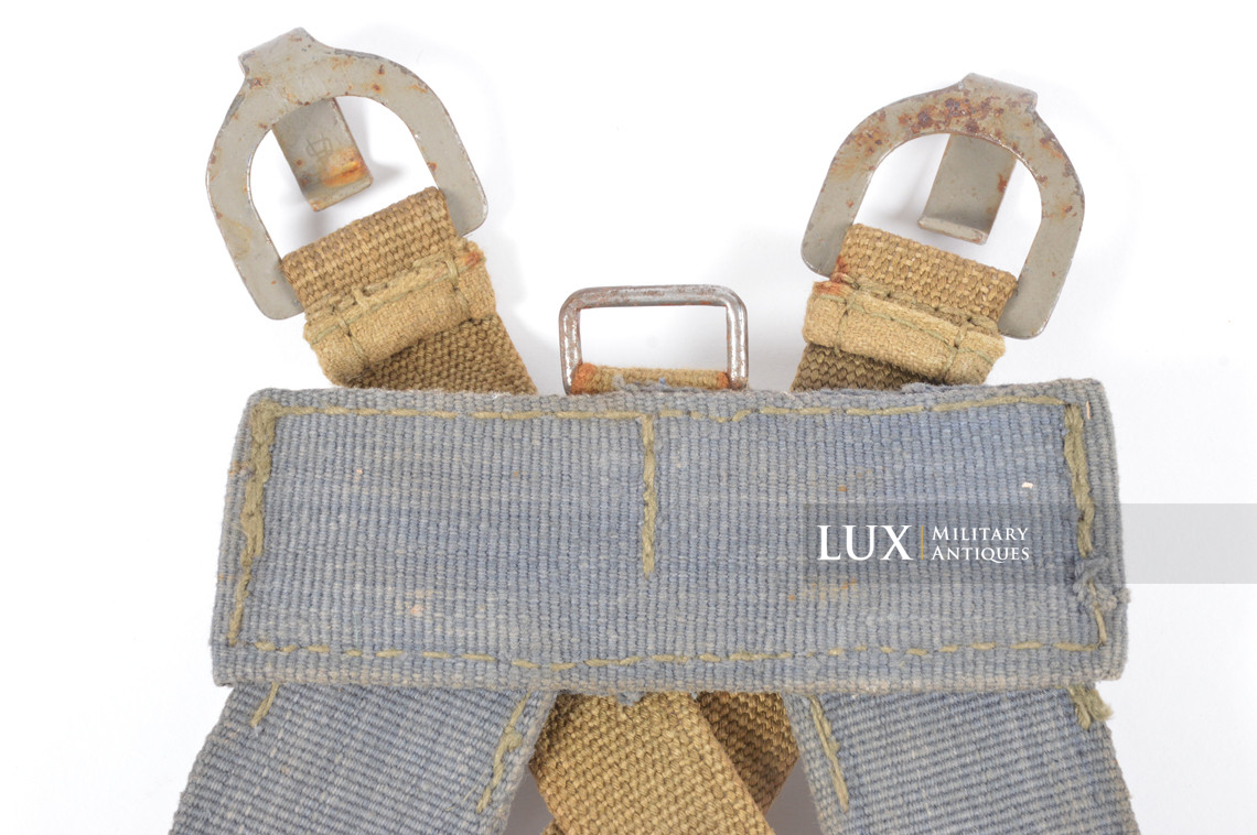 Rare paquetage d'assaut Luftwaffe tropical en web bleu, « Sturmgepack » - photo 15