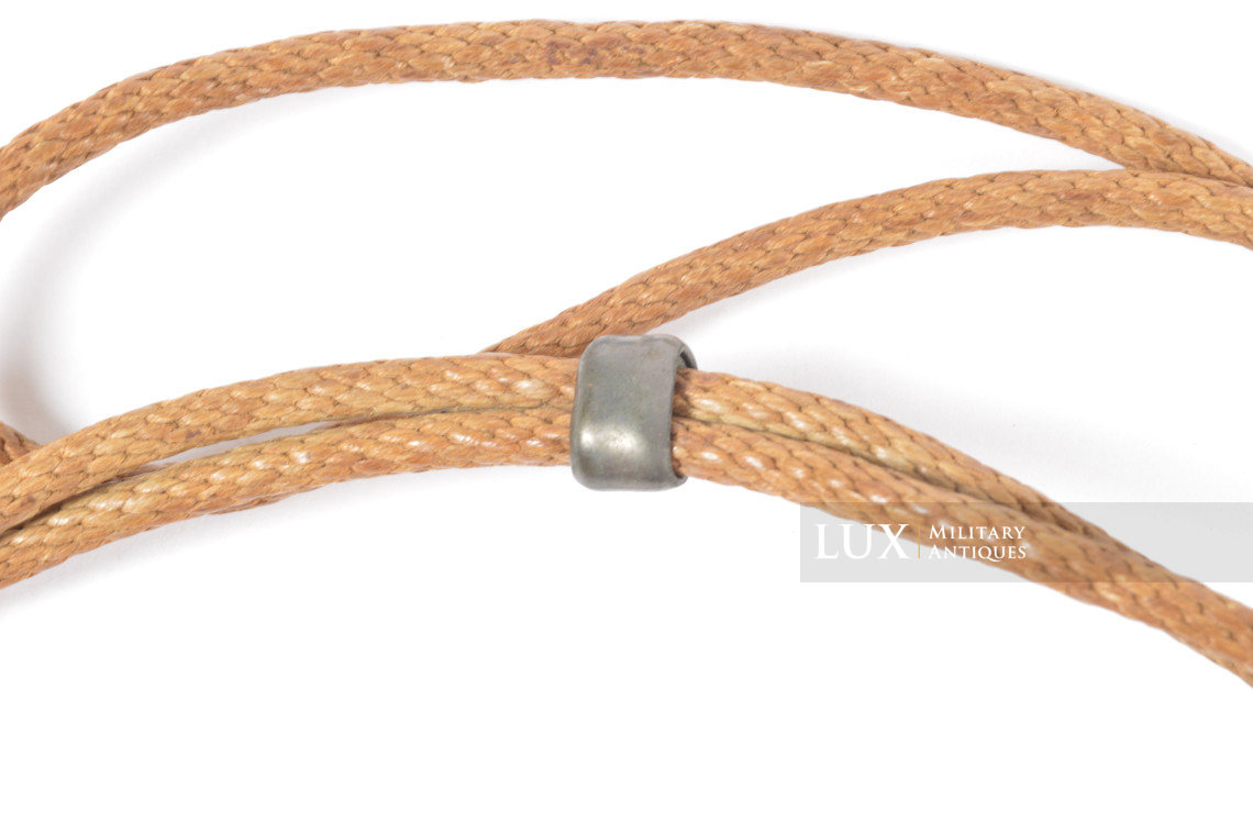 M1911 Colt .45 pistol lanyard - photo 9