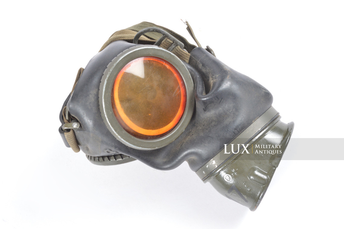 Ensemble boîtier de masque anti-gaz allemand camouflé trois tons, « Normandie » - photo 61