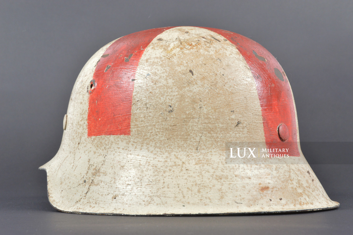 Rare M42 Heer combat medics helmet, « NS62 » - photo 14