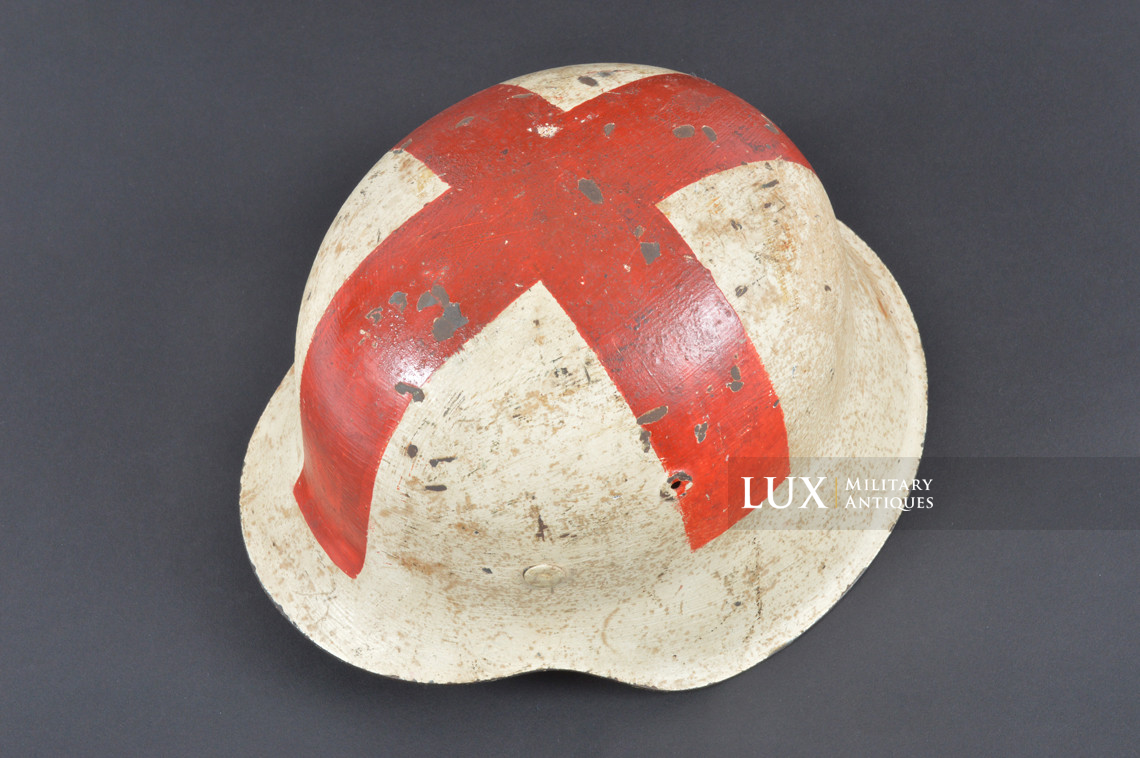 Rare M42 Heer combat medics helmet, « NS62 » - photo 15