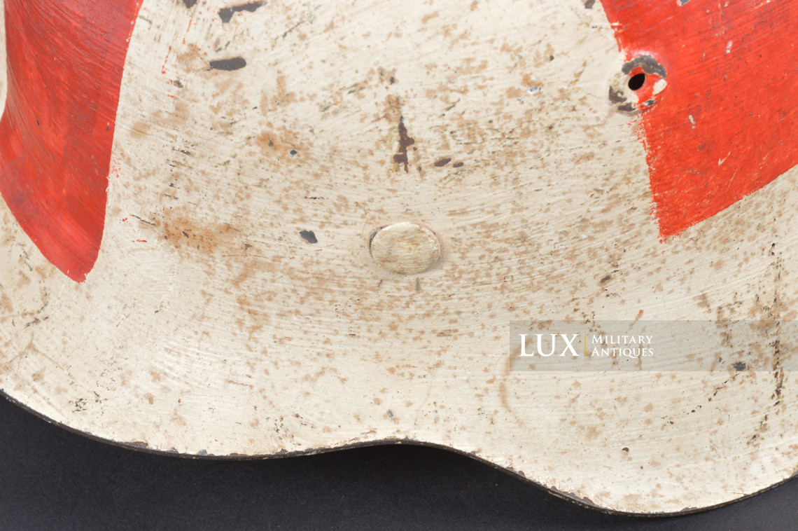 Rare M42 Heer combat medics helmet, « NS62 » - photo 22