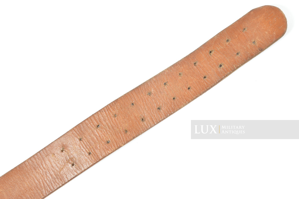 Rare late war German leather belt in natural brown leather, « RBNr » - photo 11
