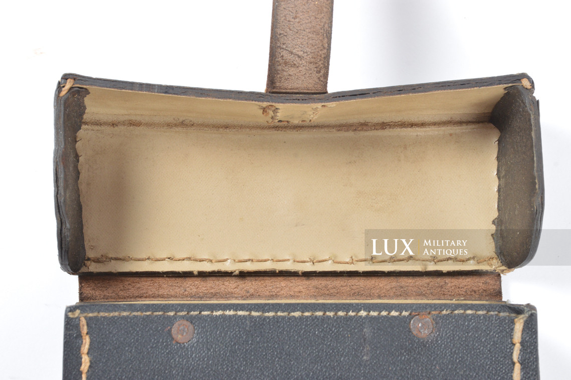 Trousse d'entretien MG34/42 fin de guerre en carton pressé noir & jaune sable, « oaz4 » - photo 14