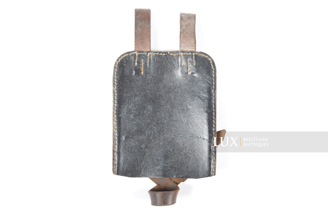German entrenching tool carrying case in black pressed cardboard, « jmb 1943 » - photo 12