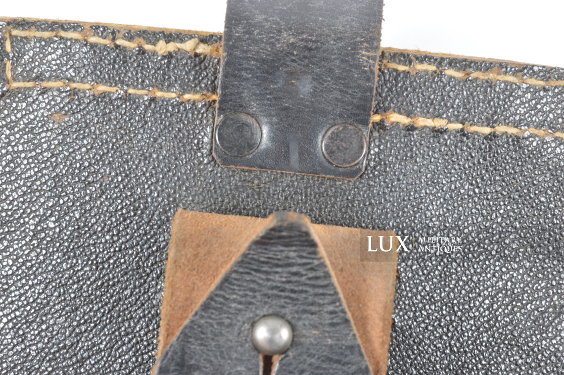 Unissued German folding shovel carrying case, « gxc43 » - photo 14