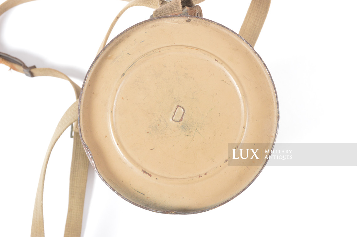 German tan camouflage gas mask canister set, named - photo 14