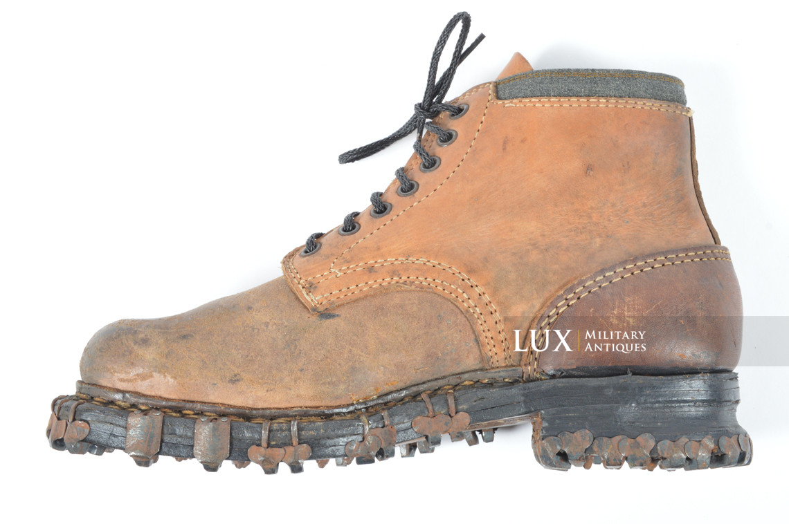 Unissued German mountain trooper's ankle boots, « Gebirgsjäger » - photo 12