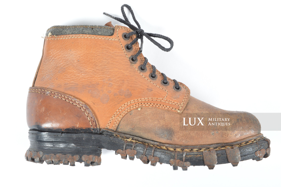 Unissued German mountain trooper's ankle boots, « Gebirgsjäger » - photo 25