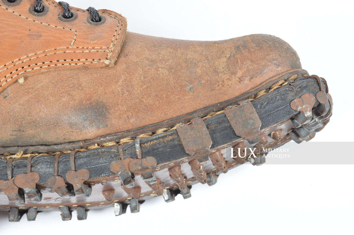 Unissued German mountain trooper's ankle boots, « Gebirgsjäger » - photo 27