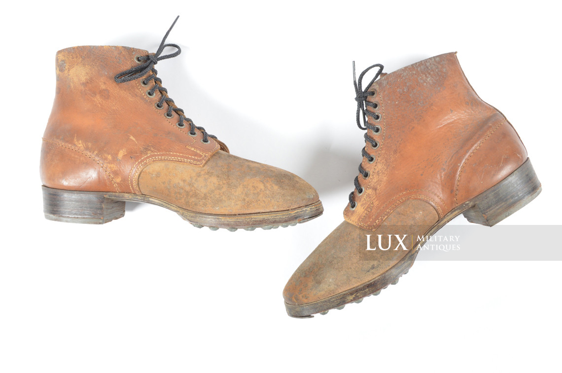 Brodequins de combat allemands fin de guerre, état neuf - photo 7