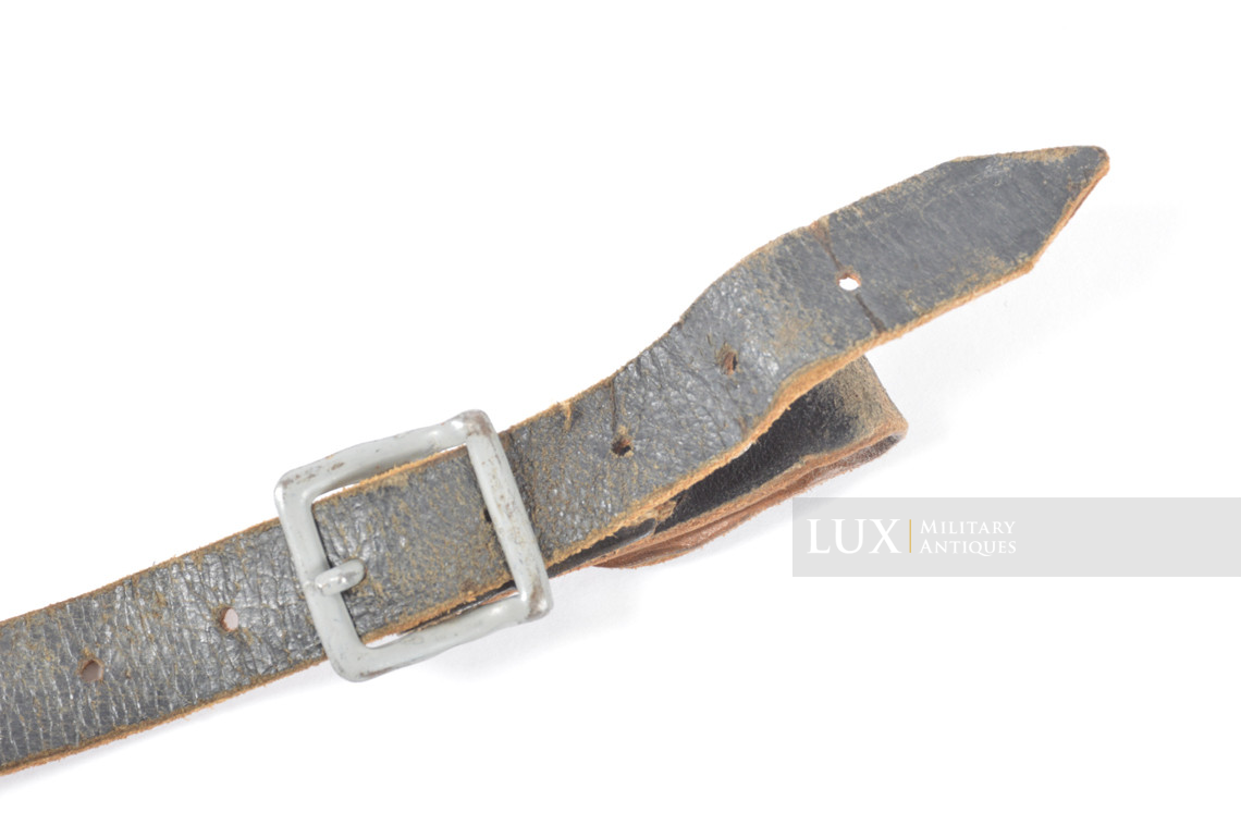 Late-war German helmet chinstrap, « RFNr. 0/0494/008 » - photo 7