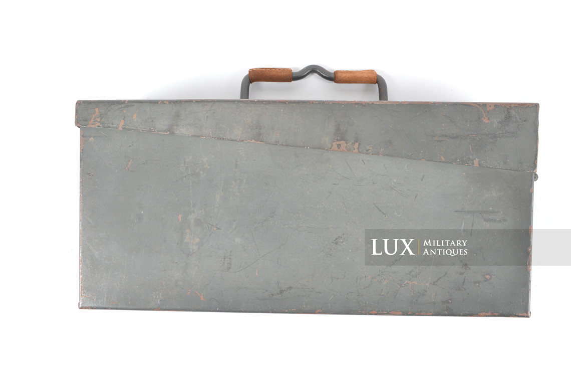 Caisse à Munitions Originale Armée Suisse - Boîte Métal Robuste, étanche, Usage Polyvalent