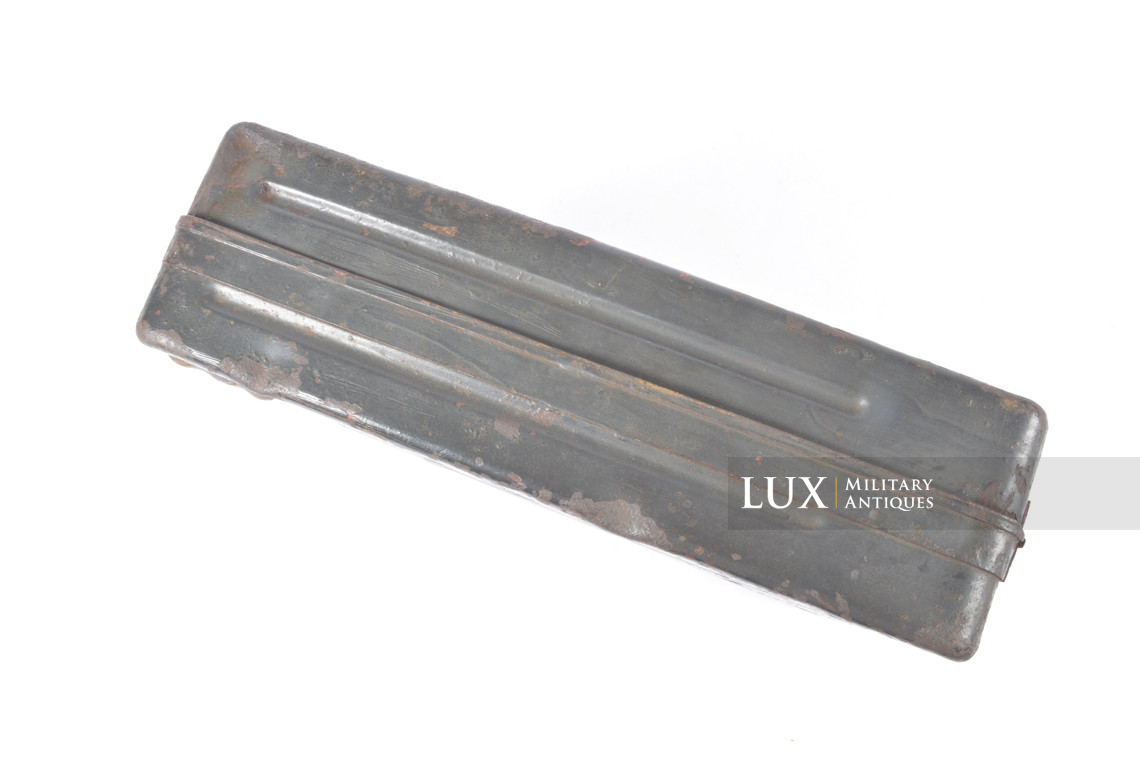 Early German 8cm mortar steel ammunition storage box - photo 15