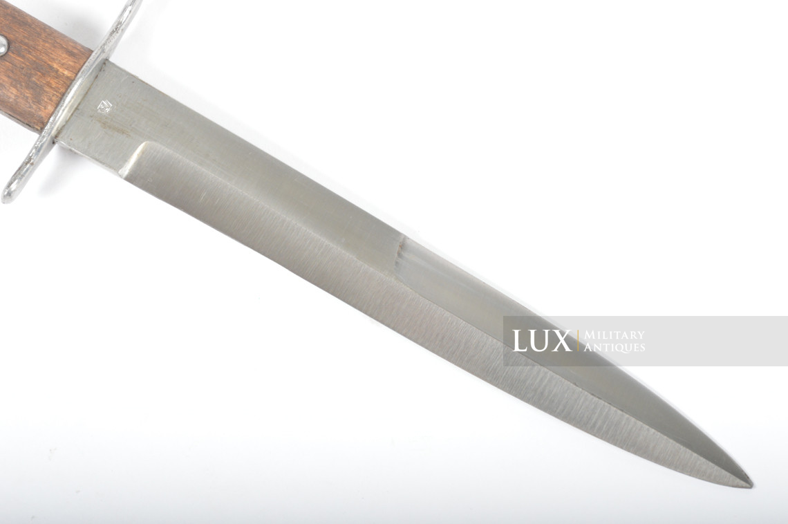 German Luftwaffe fighting knife, « Luftamt 5 » - photo 11