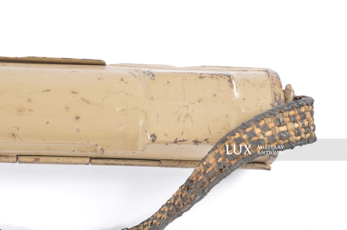 Rare German MG42 spare barrel carrier with carrying strap, « ersatz » - photo 17