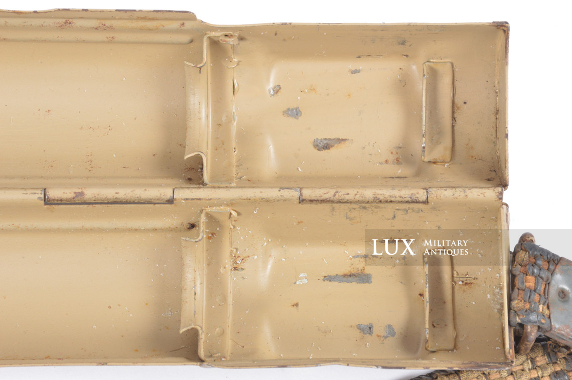 Rare German MG42 spare barrel carrier with carrying strap, « ersatz » - photo 30
