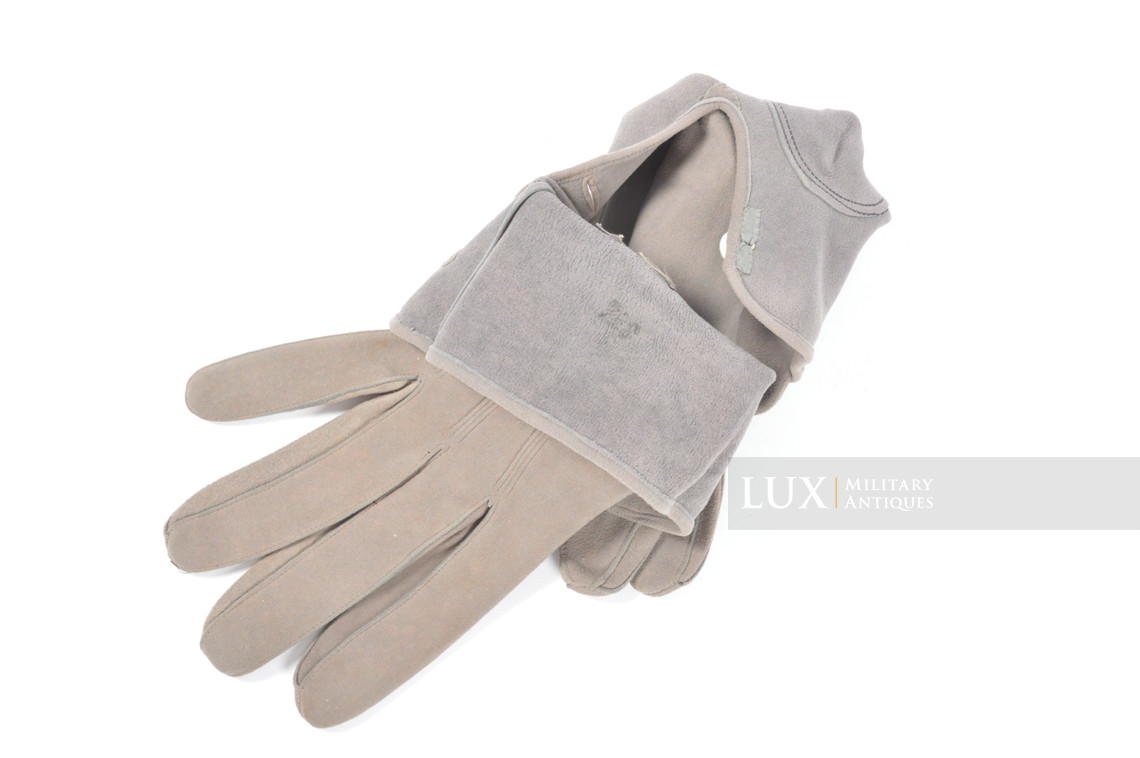 Paire de gants allemands d'officer en cuir de daim - photo 11