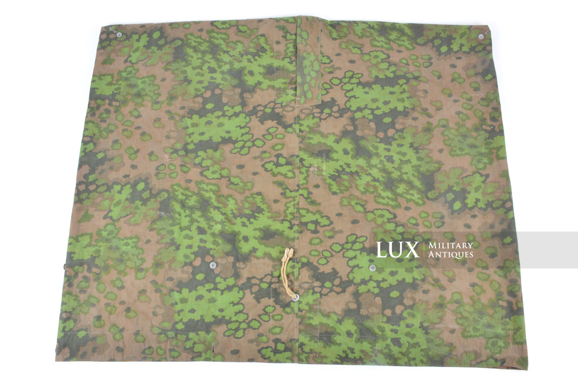 Late-war Waffen-SS Oakleaf A camouflage shelter quarter / poncho, « unissued » - photo 12