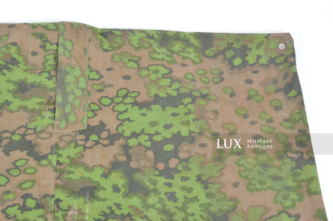 Late-war Waffen-SS Oakleaf A camouflage shelter quarter / poncho, « unissued » - photo 15