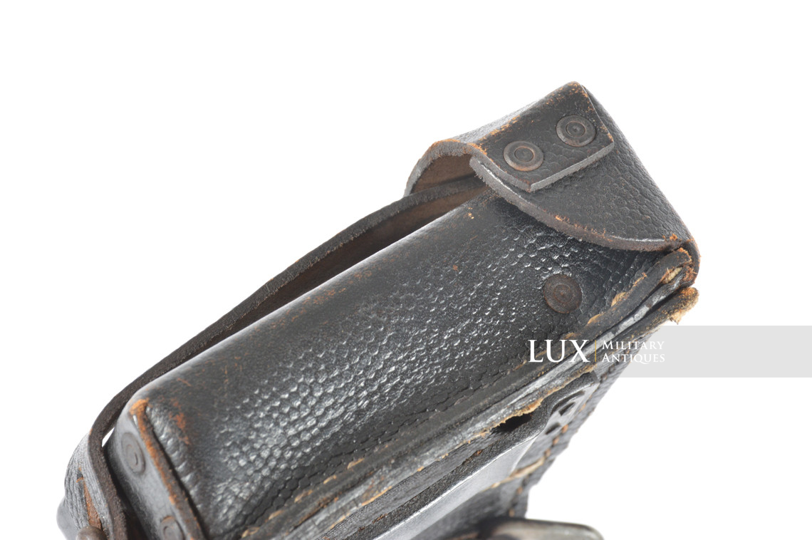 Matching pair of late war k98 ammunition pouches, « RBNr 0/0561/0169 » - photo 13