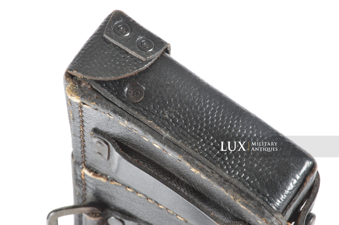Matching pair of late war k98 ammunition pouches, « RBNr 0/0561/0169 » - photo 14