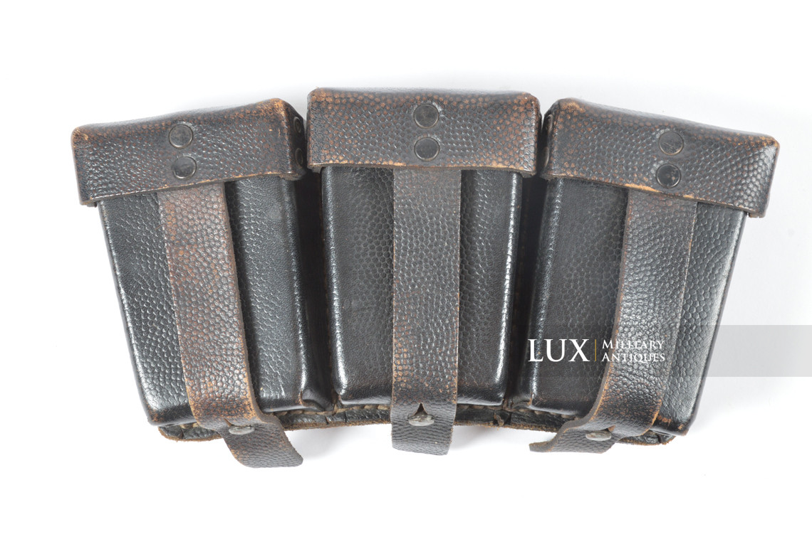 Matching pair of late war k98 ammunition pouches, « RBNr 0/0561/0169 » - photo 16