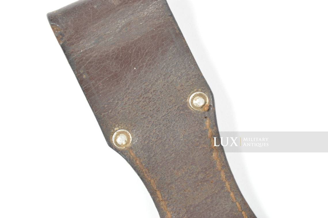 Early German Luftwaffe K98 bayonet frog, « L.B.A. » - photo 7