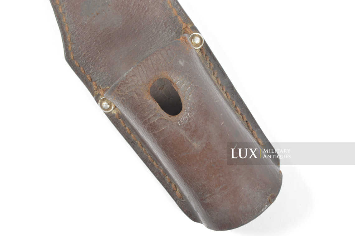 Early German Luftwaffe K98 bayonet frog, « L.B.A. » - photo 8