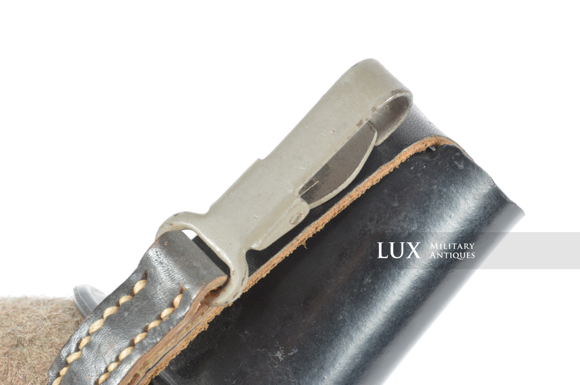 Unissued late-war German canteen - photo 8