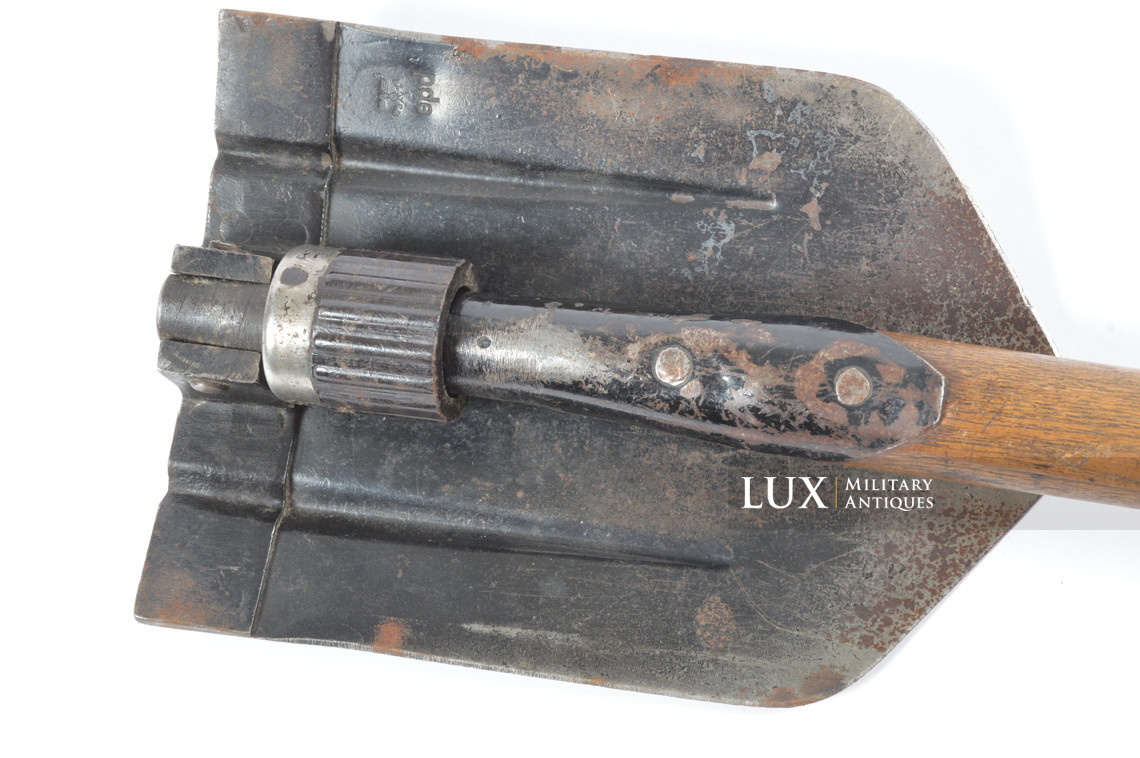 German folding shovel and carrying case, first pattern, « 1940 » - photo 17