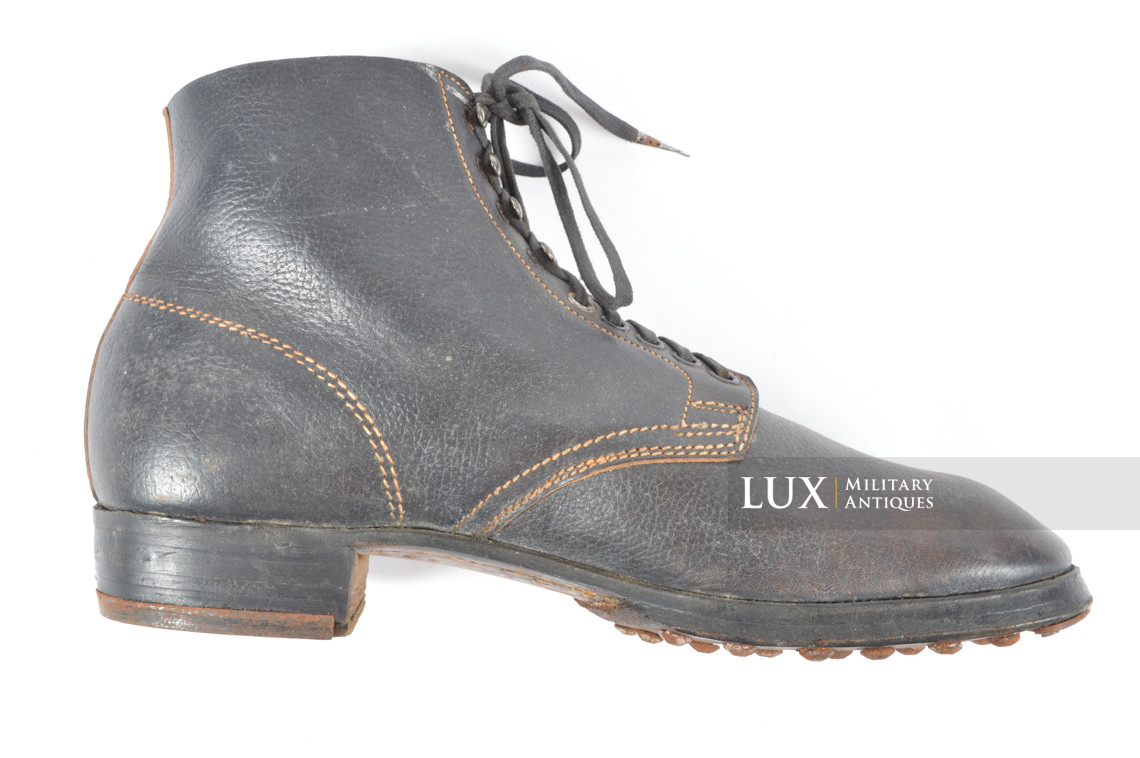 Unissued early-war German low ankle combat boots - photo 25